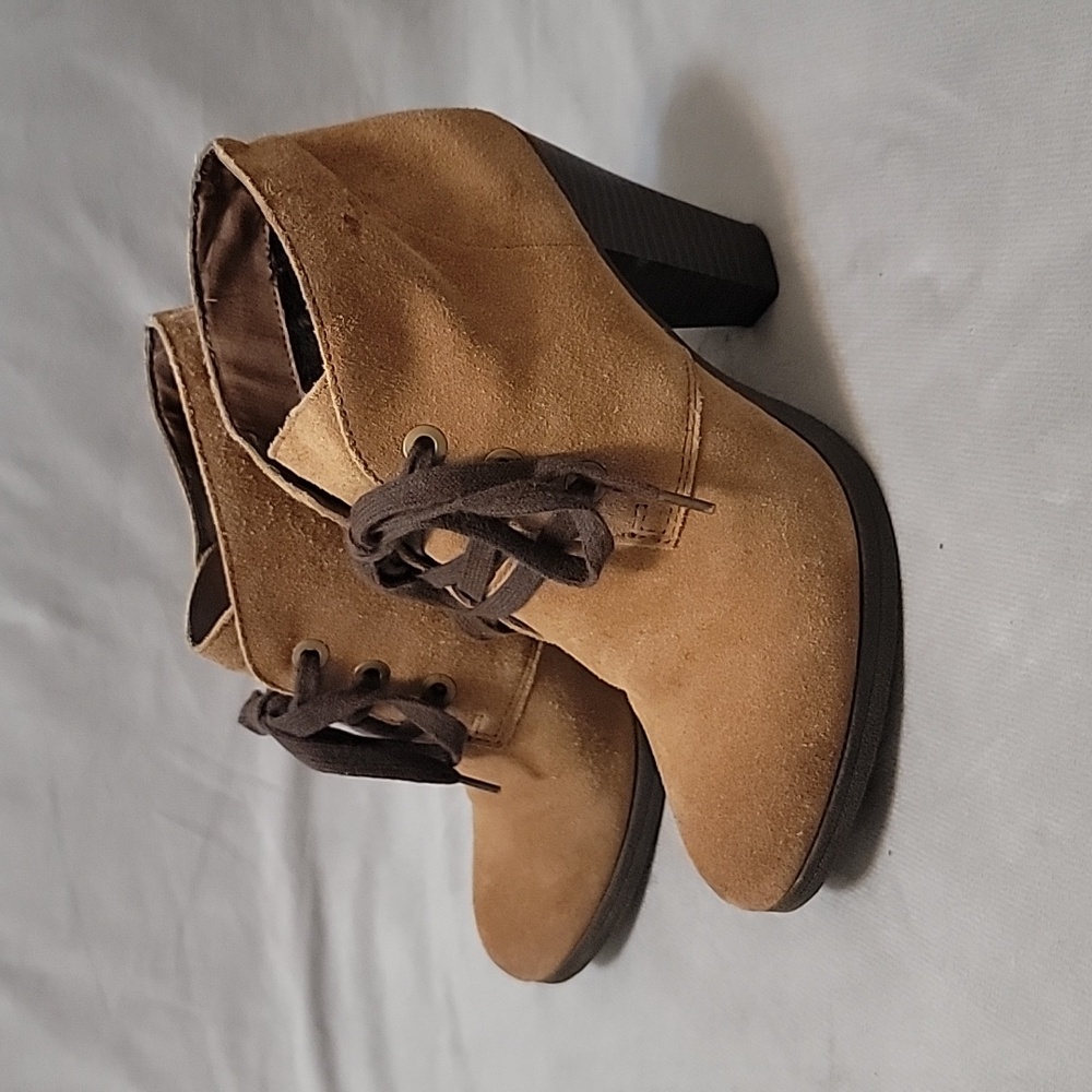 Suede Ankle High Heels Boots, Size EU 40, Color Camel Heel 10cm